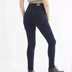 BDG NWT Twig high rise skinny jeans, size 28